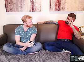 BAREBACKTHATHOLE Blond Jon Shield Gives Boyfriend Cooper Roads A Delightful Bareback