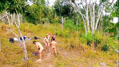 BASTIDORES DE UMA SURUBA GAY NO MEIO DA FLORESTA