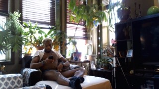 Kennie Jai gets sucked and cums all over bears face!